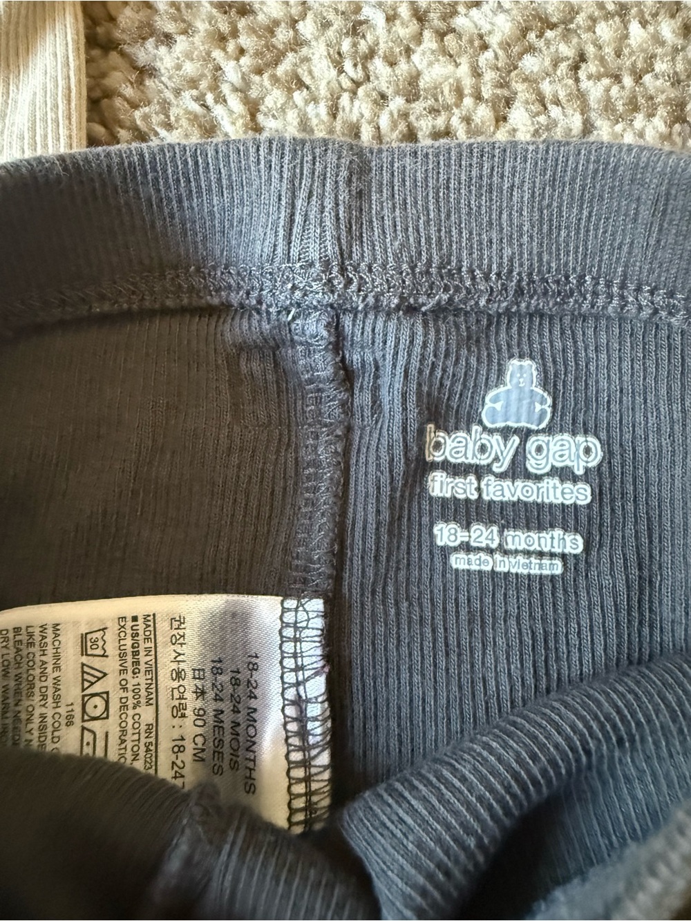 Baby GAP set of 4 Joggers - Picture 4 of 6
